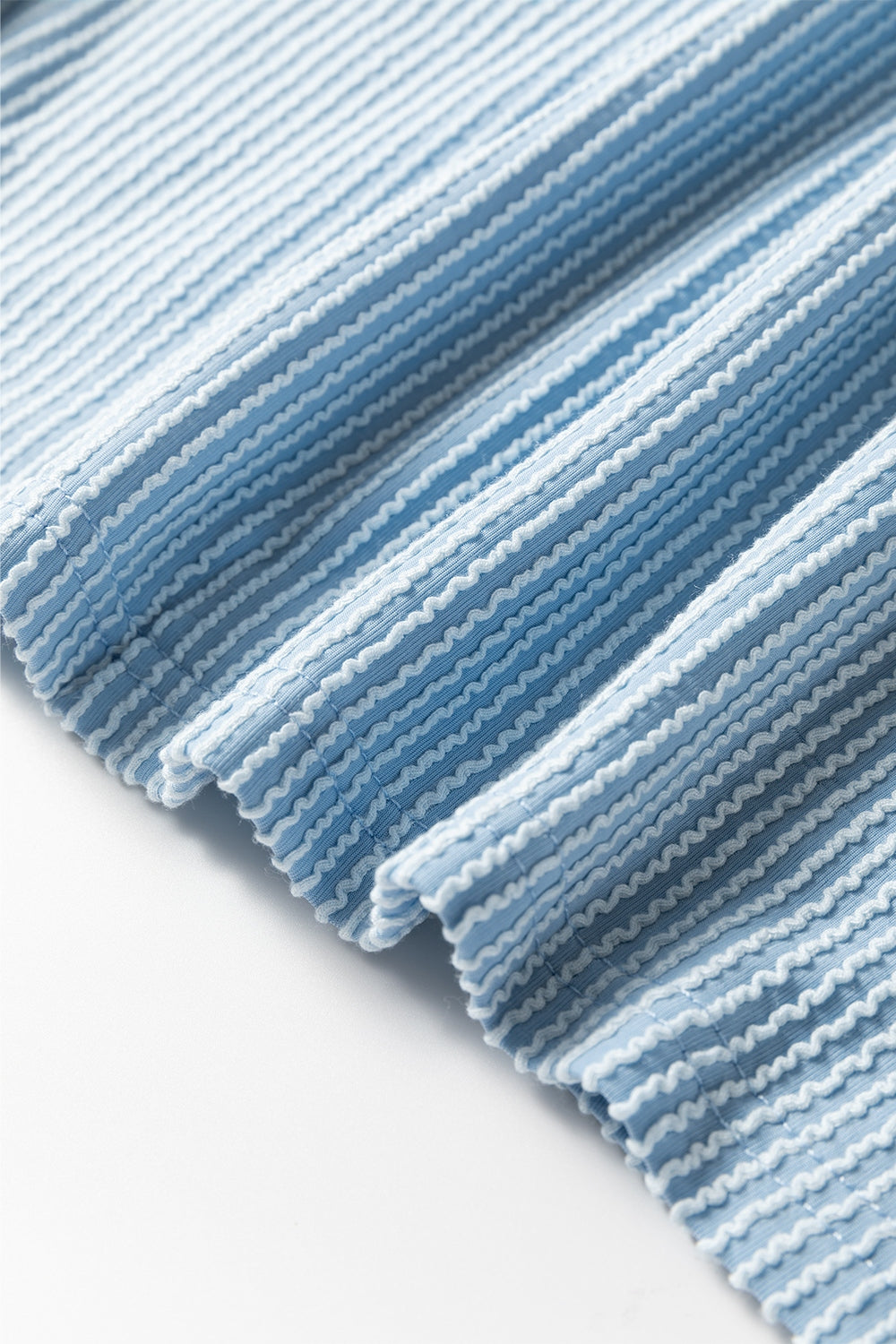 Sweatshirt mit Rundhalsausschnitt und Rüschenstruktur und langen Ärmeln