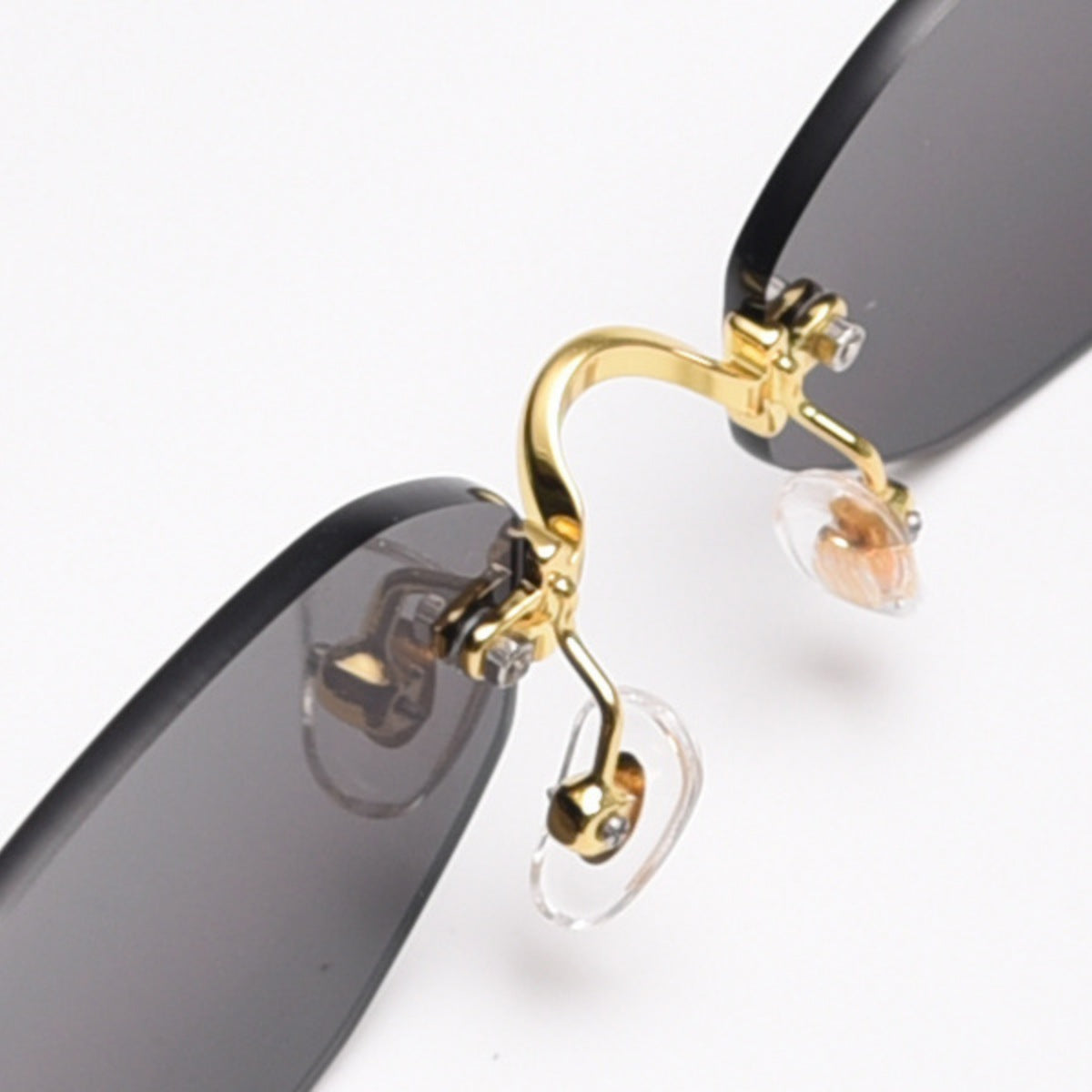 2aa7d7f8-108f-435e-90e4-e7baec6dc5aa-Max