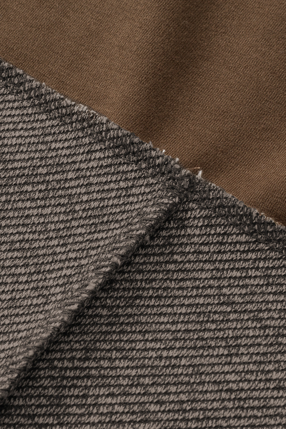 Langarmbluse mit Farbblockdesign und Kerben