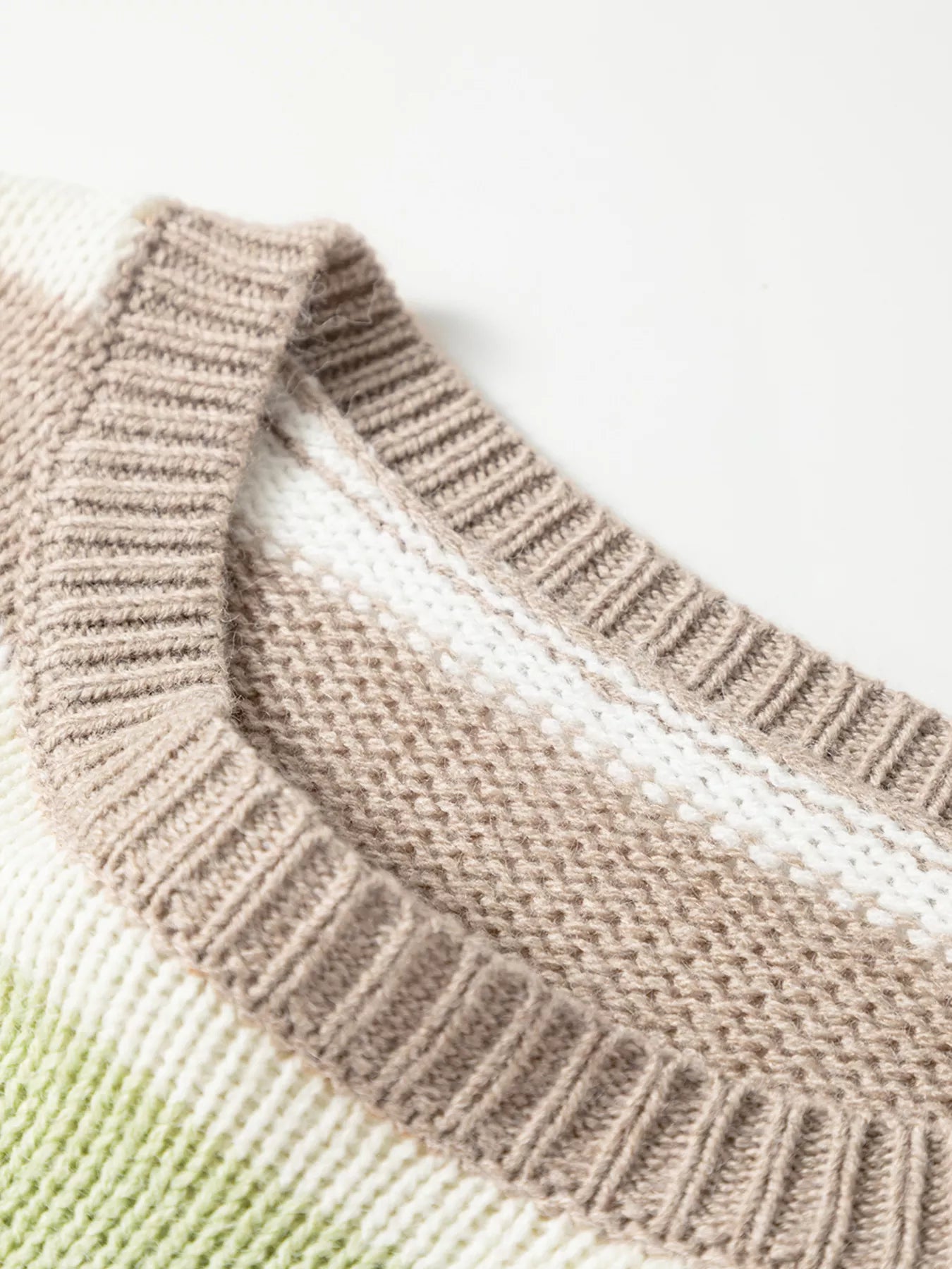 2d50b968f9c84457856389f9c41357e2-Max-Origin