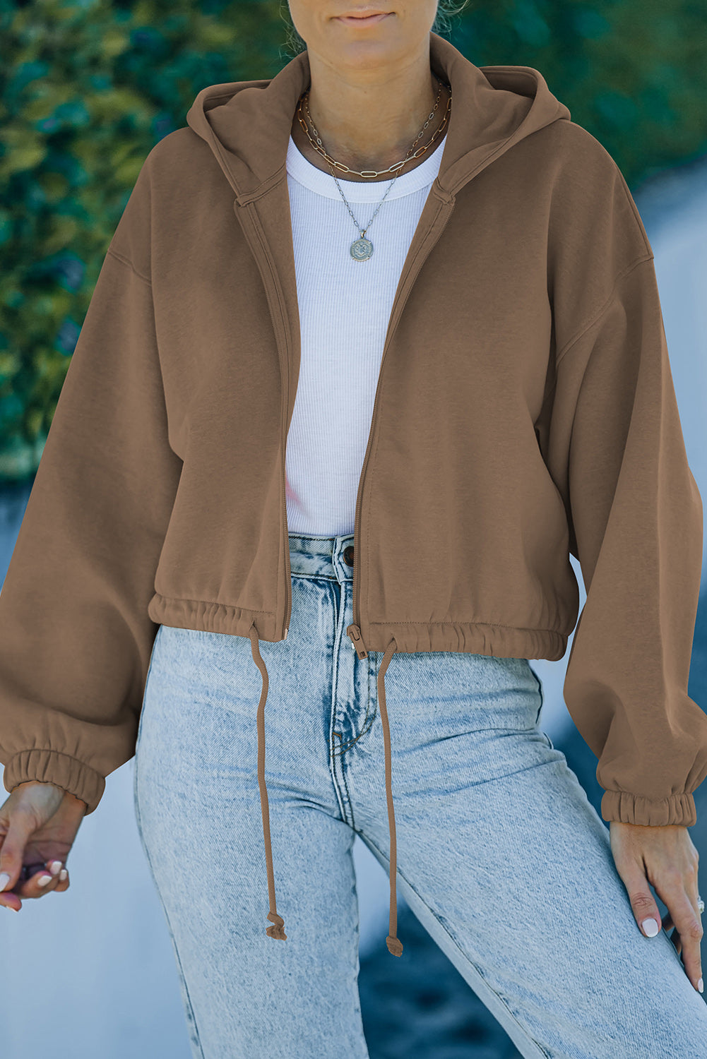 Kapuzenjacke mit Kordelzug und Reißverschluss