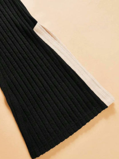 Kontrastierendes Langarm-Oberteil mit Rundhalsausschnitt und Bootcut-Hose im Set