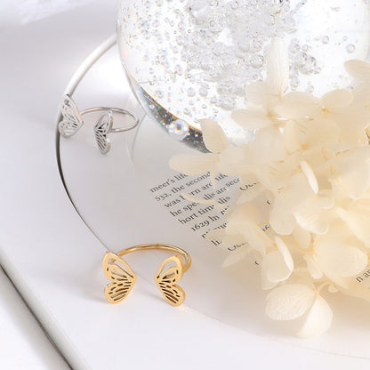 Offener Schmetterlingsring aus Titanstahl