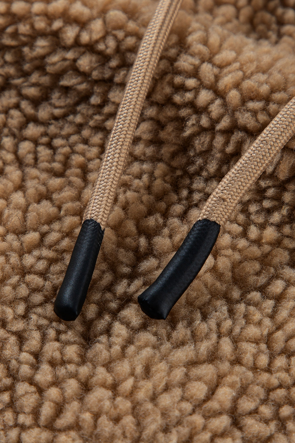 Fleecejacke mit Reißverschluss und Kapuze und Kordelzug