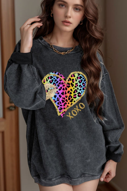 Sweatshirt mit Leoparden- und Herz-Print und überschnittener Schulter
