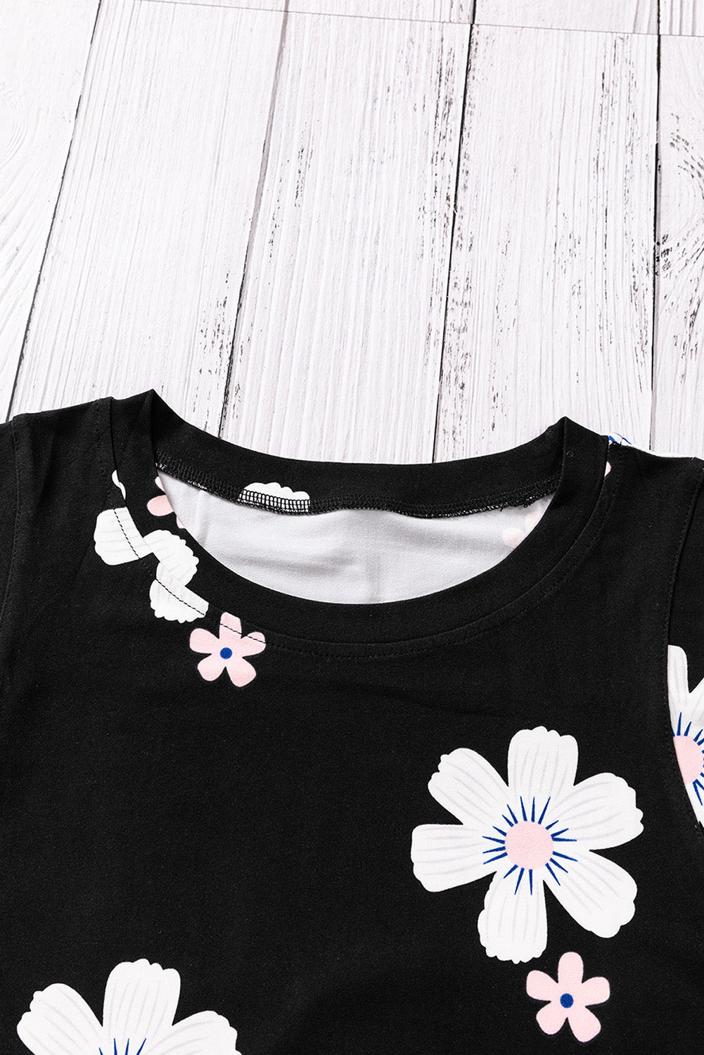 Tanktop mit Rundhalsausschnitt und Seitenschlitz