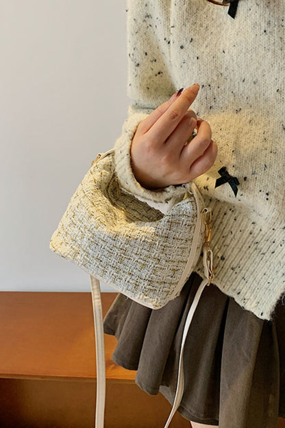 Gewebte Umhängetasche mit abnehmbarem Riemen