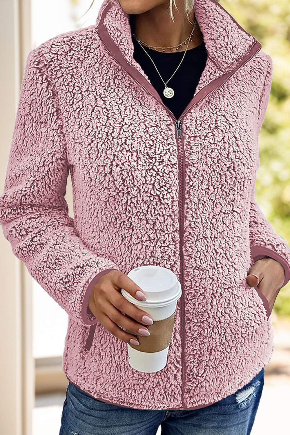 Rollkragenjacke mit Reißverschluss und Taschen