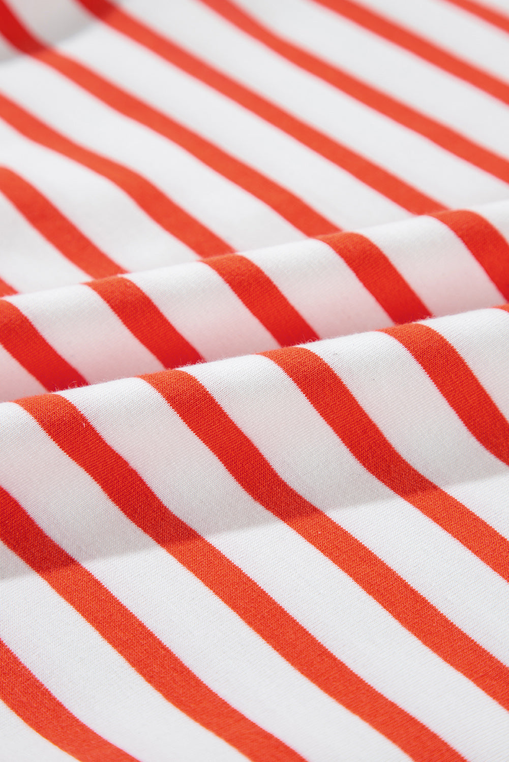 Gestreiftes Sweatshirt mit überschnittenen Schultern und langen Ärmeln