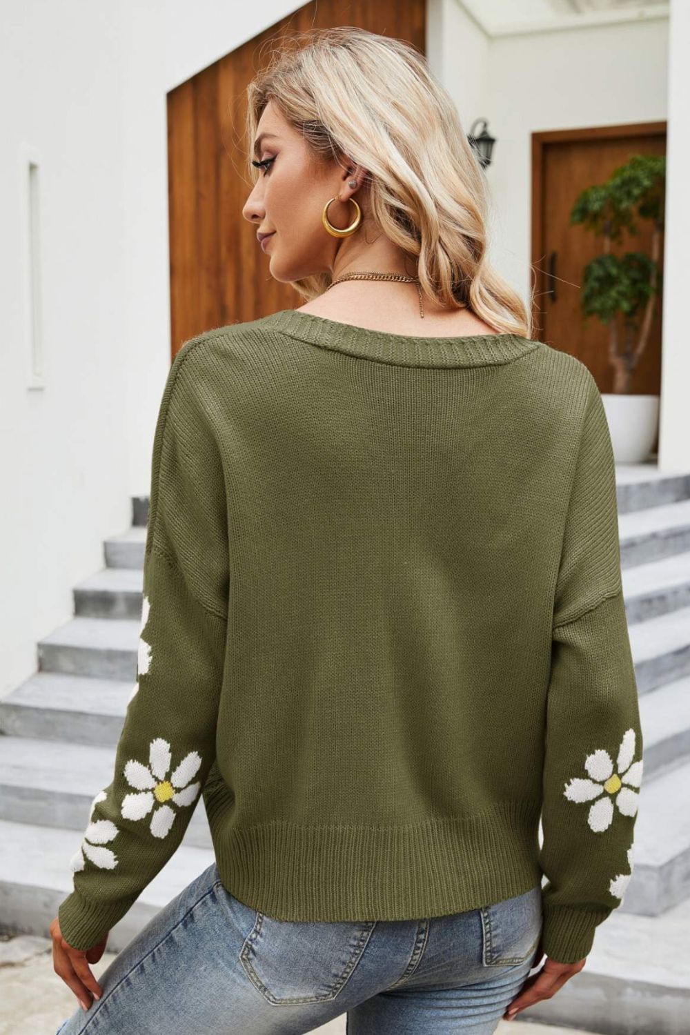 Cardigan mit geripptem Blumenbesatz und überschnittener Schulter