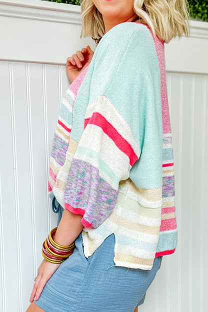 Strickoberteil mit kontrastierendem Rundhalsausschnitt und Dreiviertelärmeln