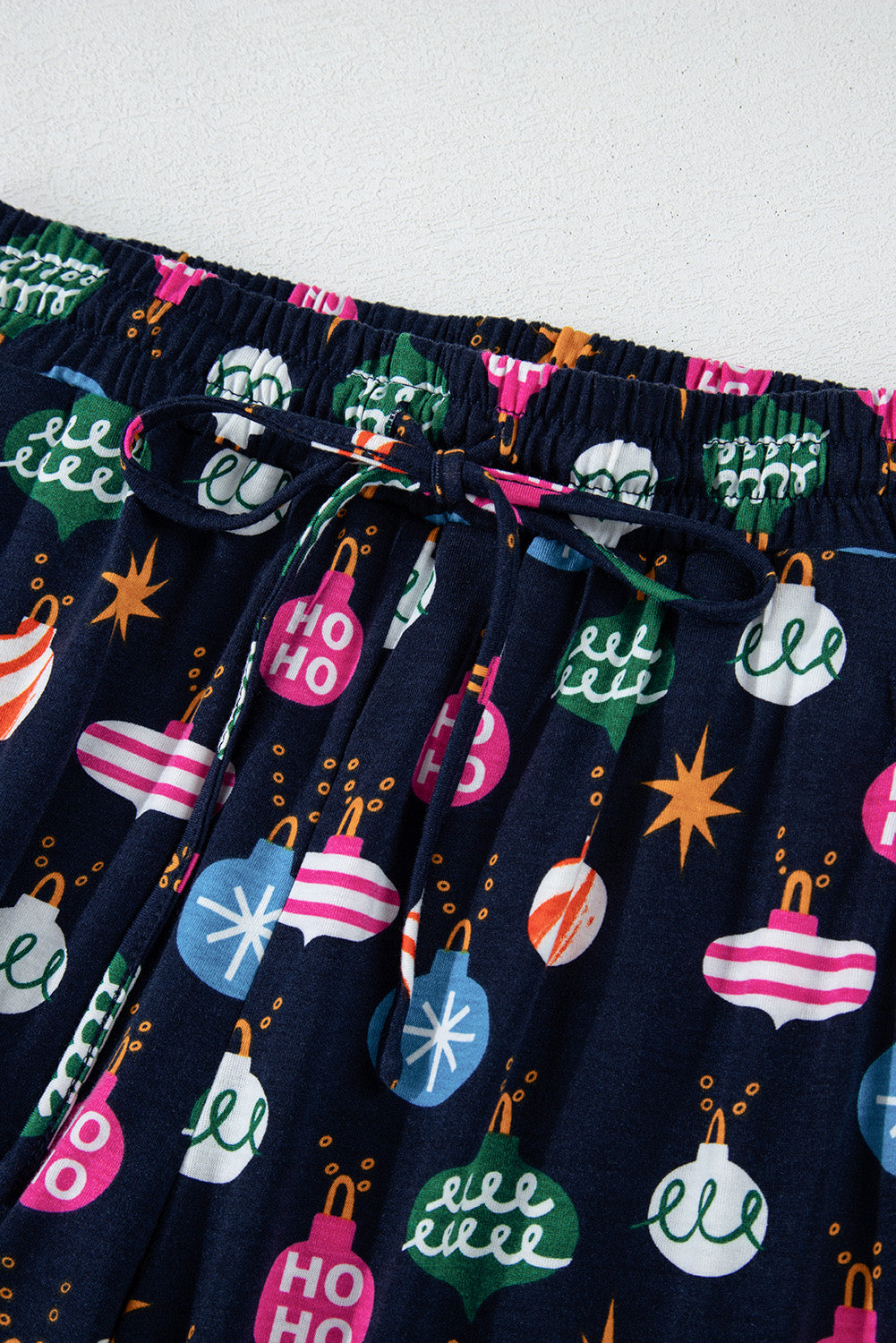 Set aus Oberteil und Hose mit Weihnachtslichter-Print und Kragen