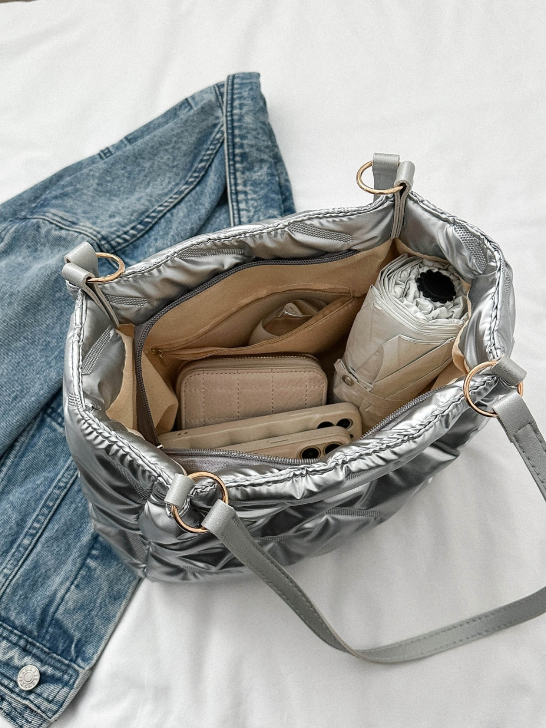 Schultertasche aus strukturiertem Polyester