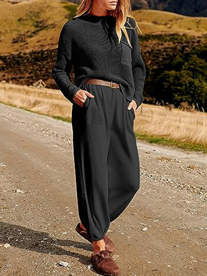 Set aus Strickoberteil und Jogginghose