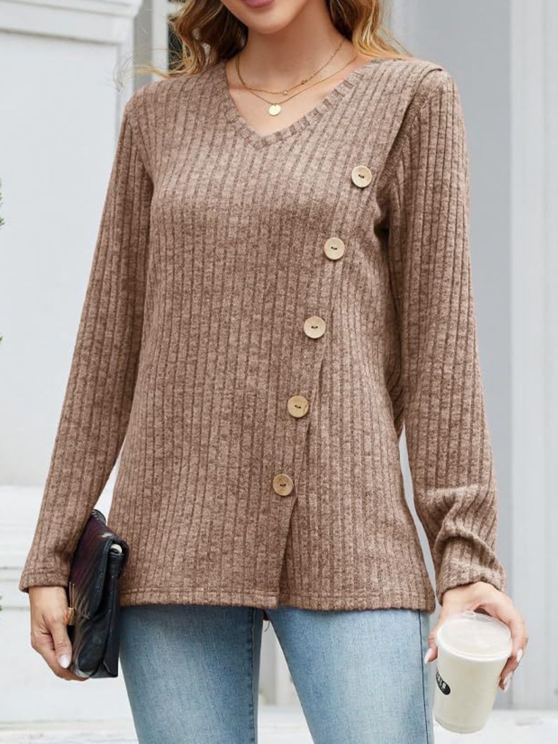 Langärmliges T-Shirt mit V-Ausschnitt