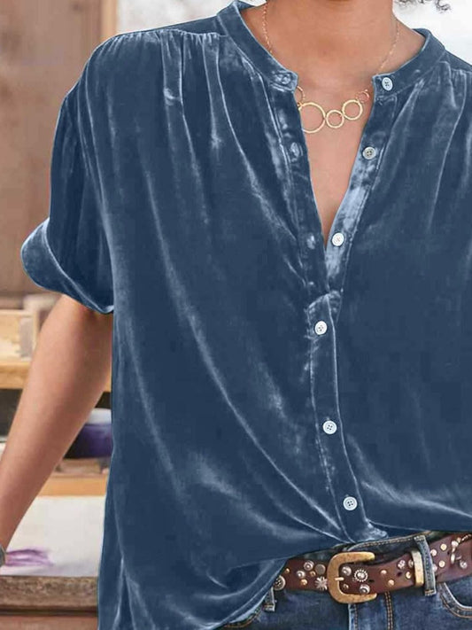 Gerüschtes Kurzarmhemd mit Rundhalsausschnitt