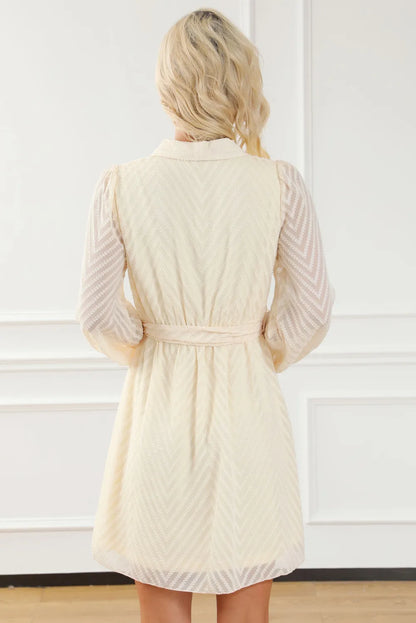 Langärmliges Minikleid mit Überwurf