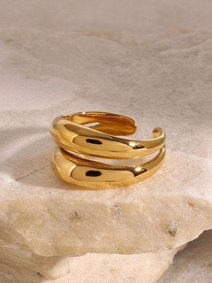 Doppellagiger Ring aus Edelstahl