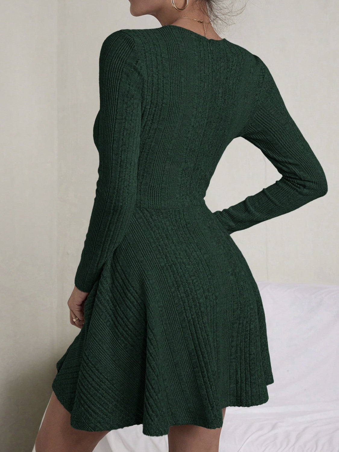 Strukturiertes Langarmkleid mit Rundhalsausschnitt