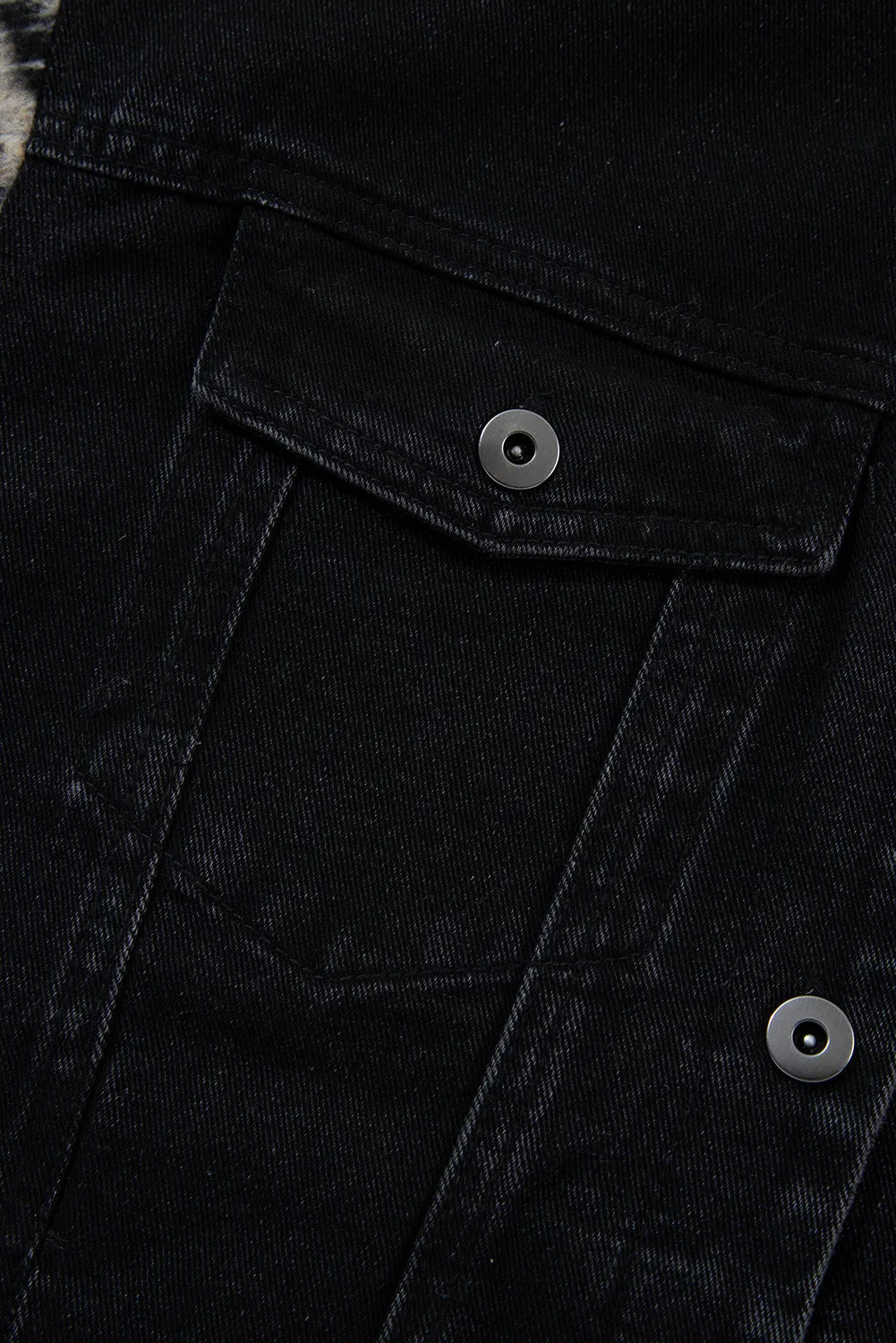 Jeansjacke mit Kapuze, Kordelzug, ungesäumtem Saum und Knopfleiste