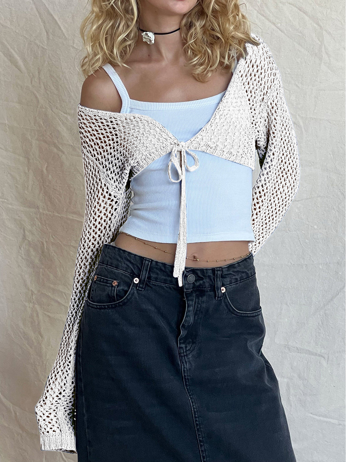 Durchbrochener Cardigan mit gebundenen, überschnittenen Schultern