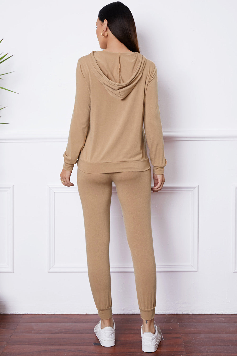 SHUT UP AND KISS ME Set mit Kapuzenoberteil mit Lippenmotiv und Hose mit Kordelzug