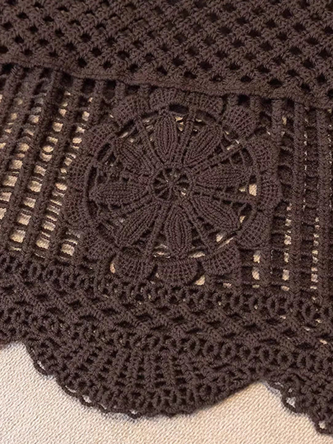 Durchbrochenes Tanktop mit U-Ausschnitt