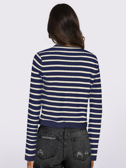 Gestreifter Cardigan mit Rundhalsausschnitt und Knöpfen und langen Ärmeln