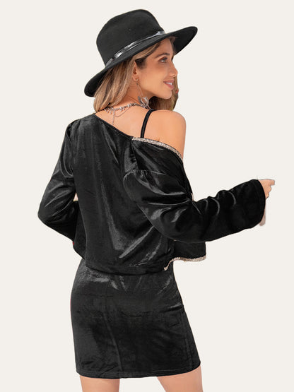 Set aus bestickter Strickjacke mit offener Vorderseite und Camisole-Kleid