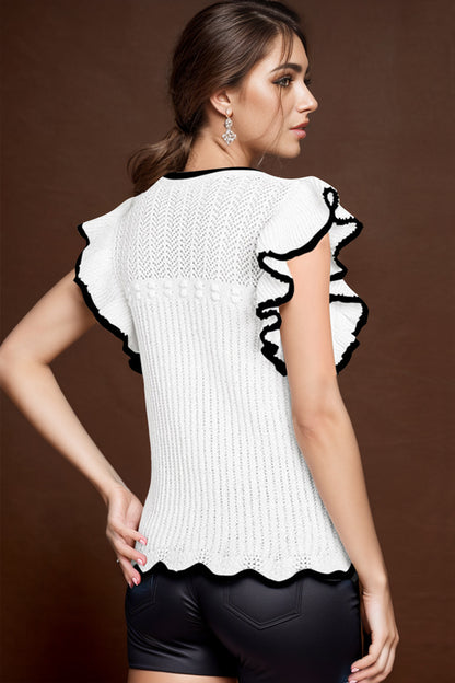 Strickoberteil mit Rundhalsausschnitt, Flügelärmeln und Rüschen