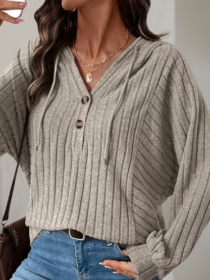 Perfee – Langärmliger Kapuzenpullover mit Kordelzug