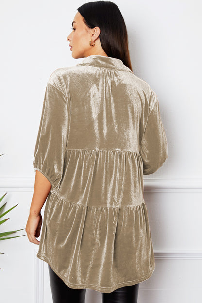 Gestuftes Hemd aus Samt mit Knopfleiste und Kragen