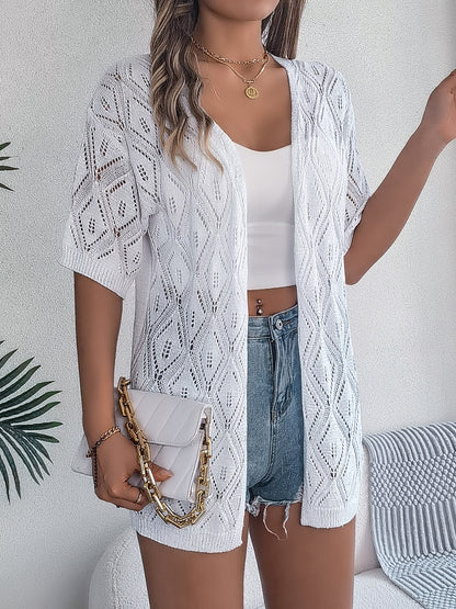 Durchbrochene Strickjacke mit halblangen Ärmeln und offener Vorderseite