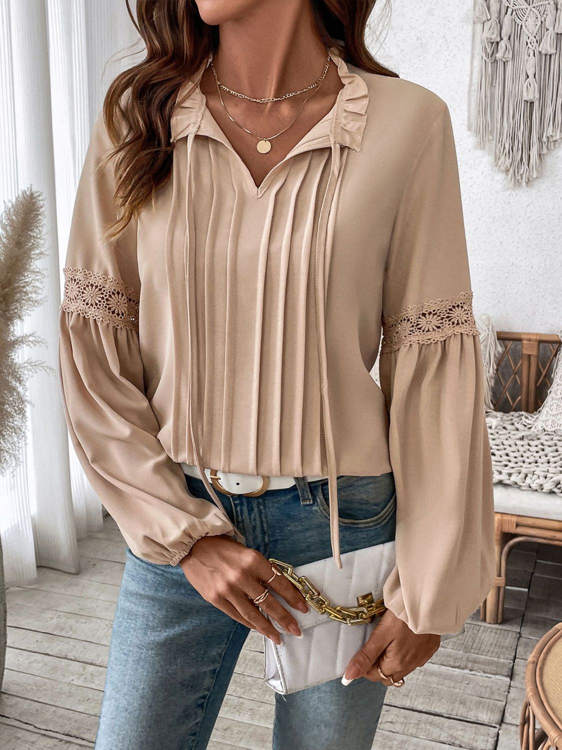 Perfee – Langärmlige Bluse mit Rüschen und Bindeband am Hals