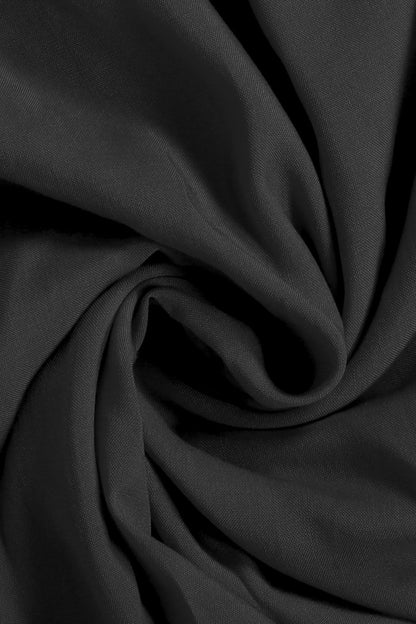 Schulterfreies, kurzärmliges Midikleid mit Schlitz