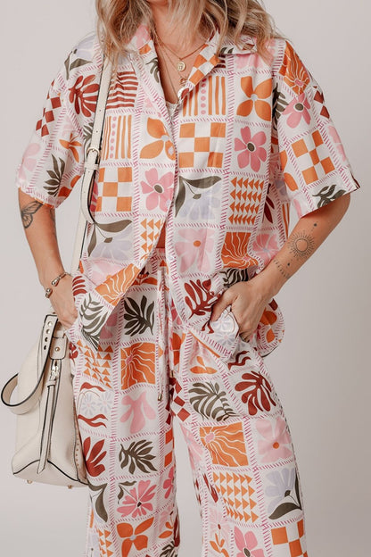 Set aus bedrucktem Hemd mit Kragen und Hose mit weitem Bein