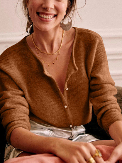 Langärmliger Pullover mit Knopfleiste