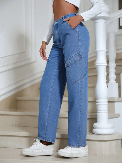 Jeans mit geradem Bein und hoher Taille und Taschen
