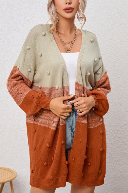 Strickjacke mit Pompon-Farbblock und offener Vorderseite