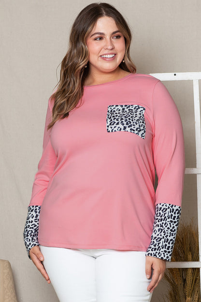 Plus Size T-Shirt mit Rundhalsausschnitt und langen Ärmeln und Leopardenmuster