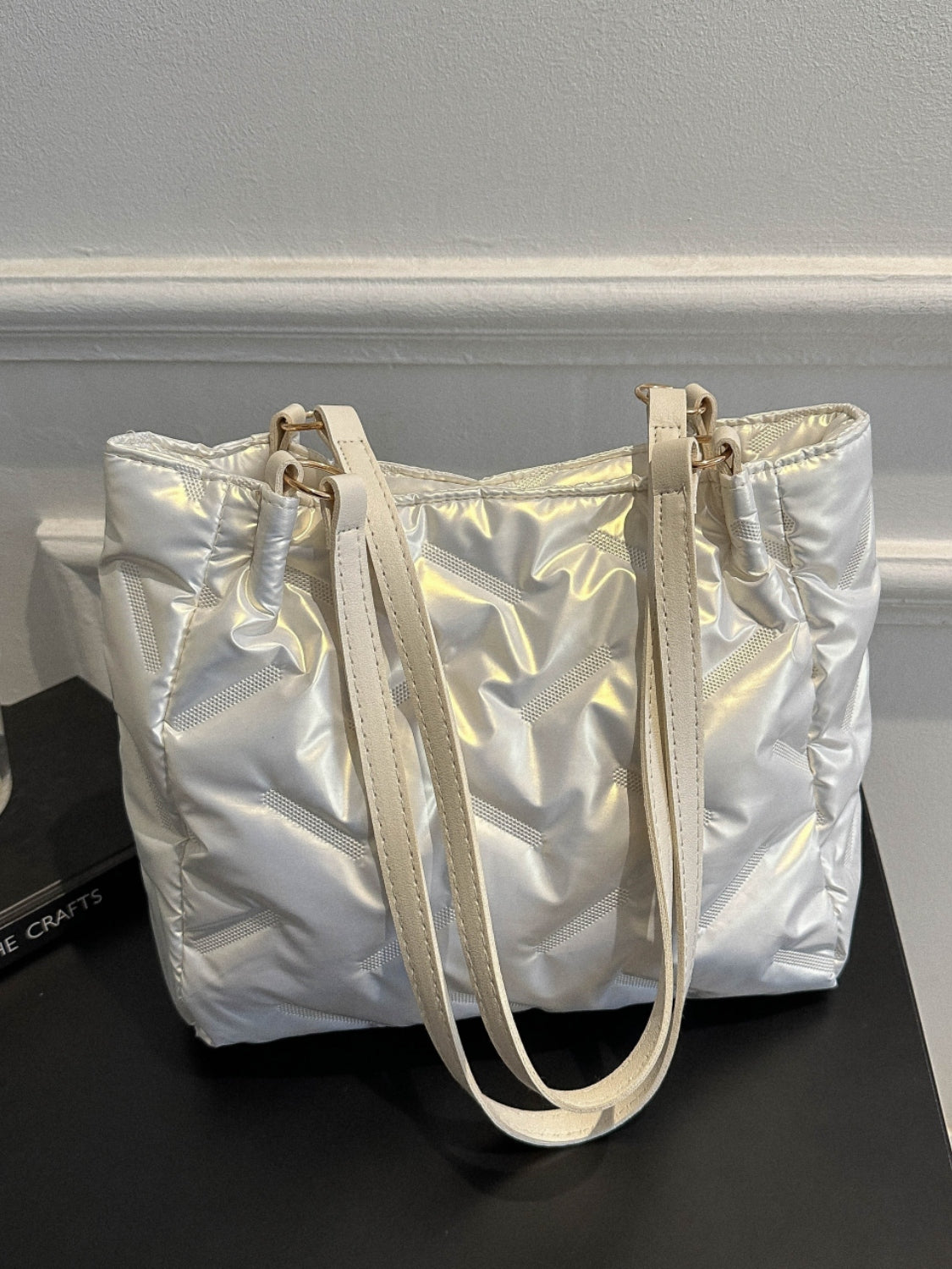 Schultertasche aus strukturiertem Polyester