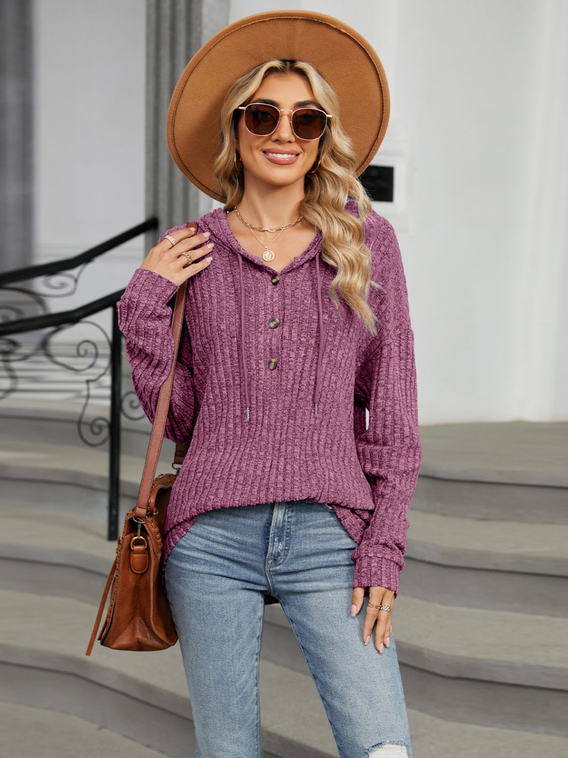 Langarm-Kapuzenoberteil mit halber Knopfleiste