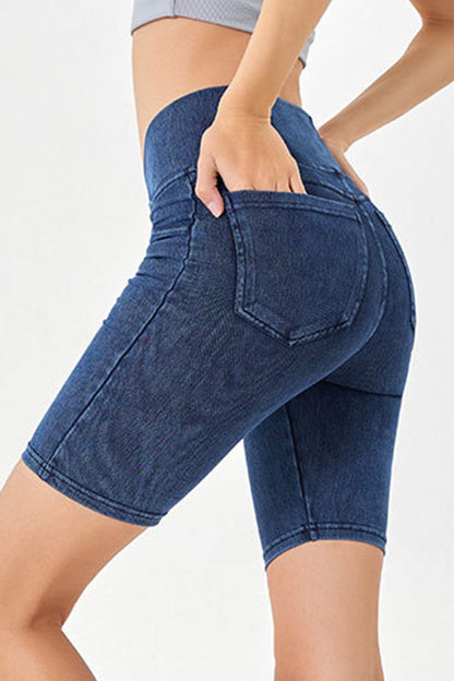 Basic Bae – Jeansshorts mit asymmetrischer Taille und Taschen