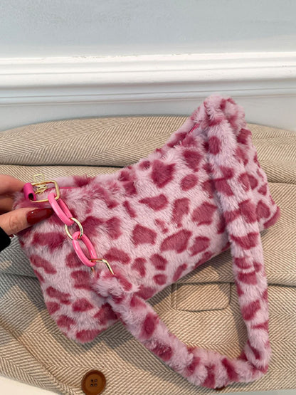 Leopardenflaum-Umhängetasche