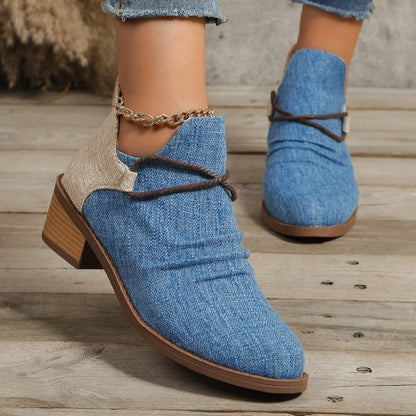Stiefel aus kontrastierendem Canvas mit niedrigem Absatz