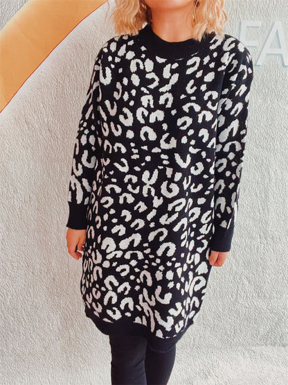 Pullover mit Rundhalsausschnitt und langen Ärmeln und Leopardenmuster