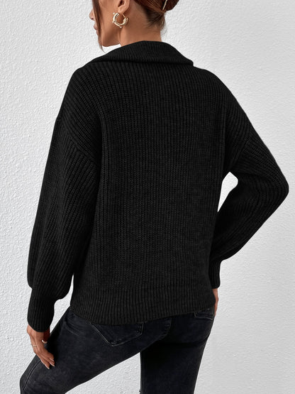 Honigfarbener Pullover mit halblangem Reißverschluss und überschnittenen Schultern