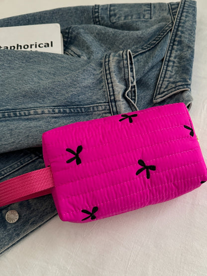 Armband mit kontrastierender Textur und Schleife