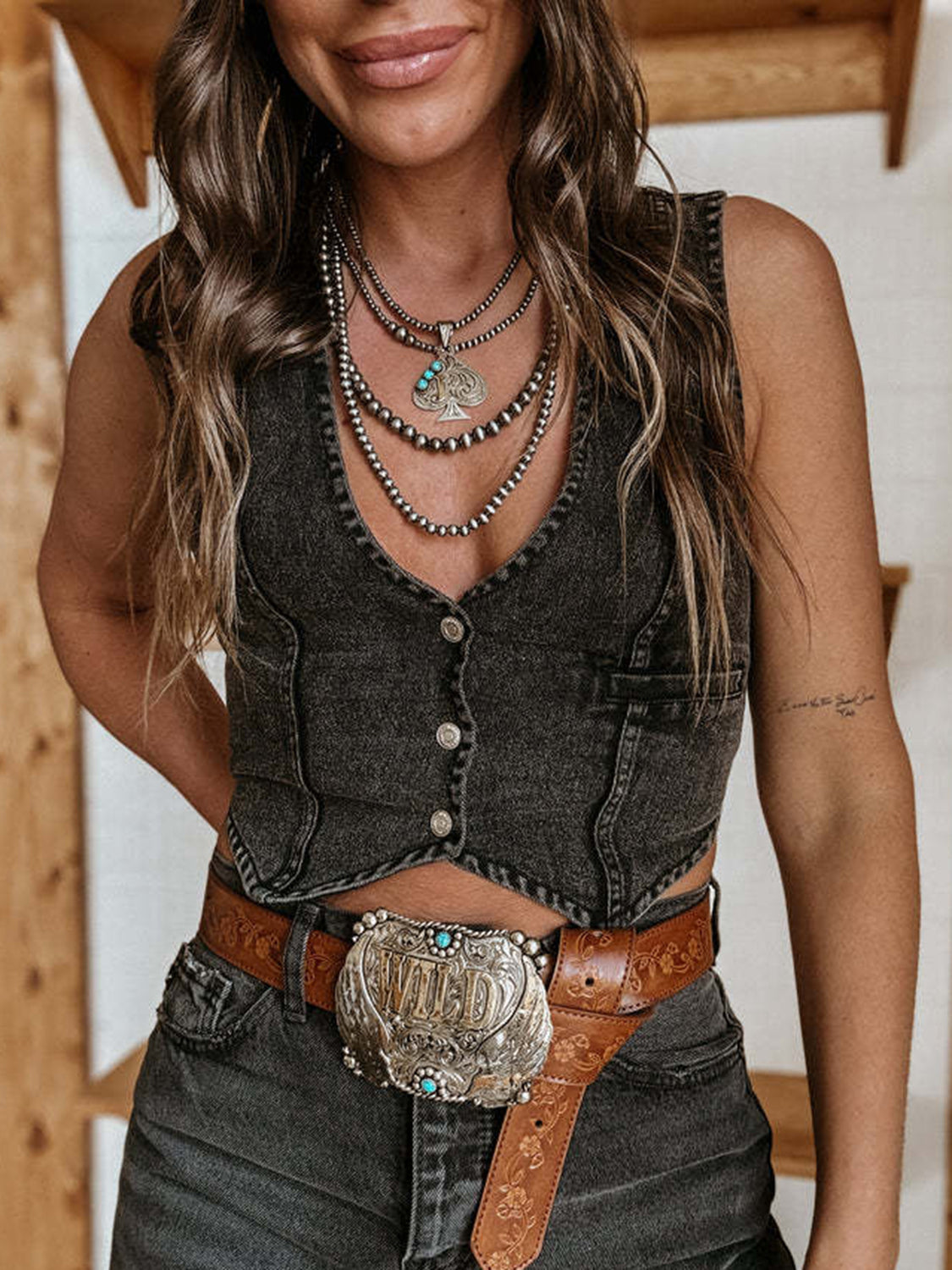 Jeansoberteil mit V-Ausschnitt und Knopfleiste