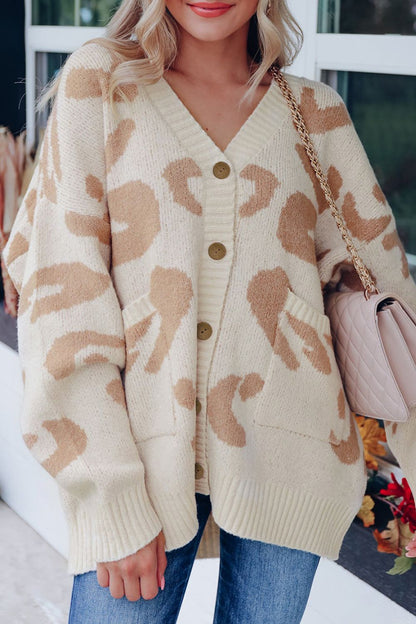 Strickjacke mit Leopardenmuster und V-Ausschnitt und Knopfleiste